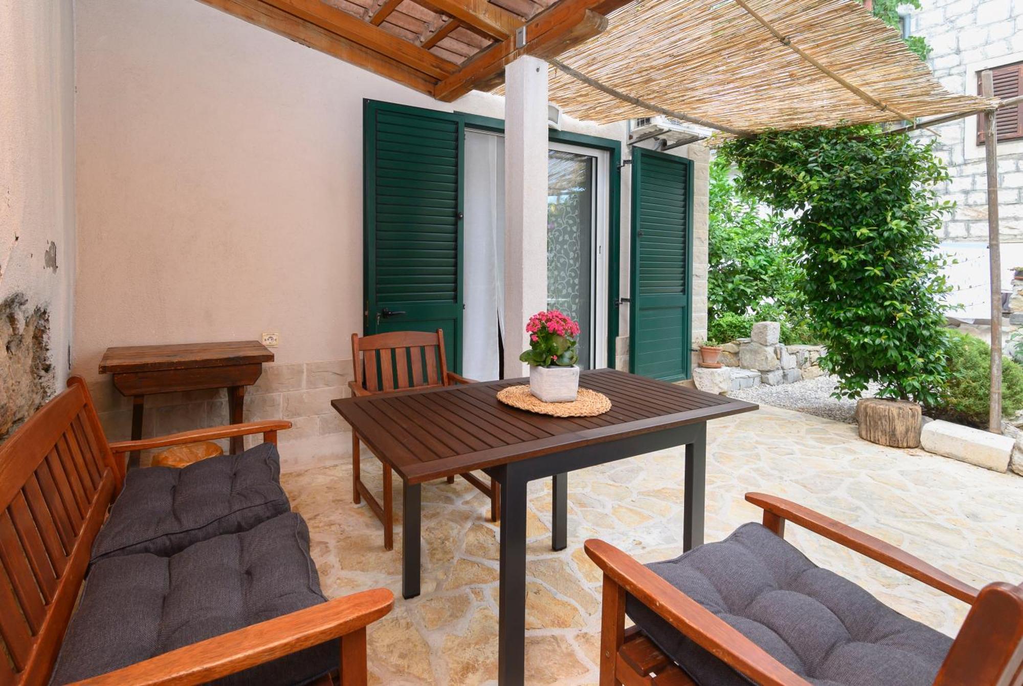 Apartment House Marjan *